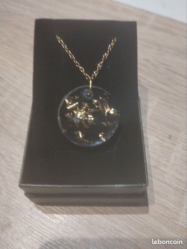 Collier Pendentif Strass – Fait Main – Noir Et Cuivre – Design Original – Neuf Avec étiquettes