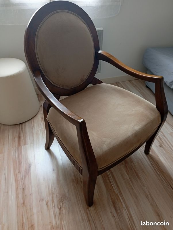 Fauteuil état neuf (image 3)