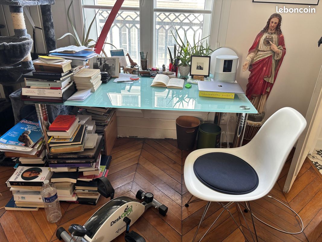 Bureau en verre design (grand format) (image 1)