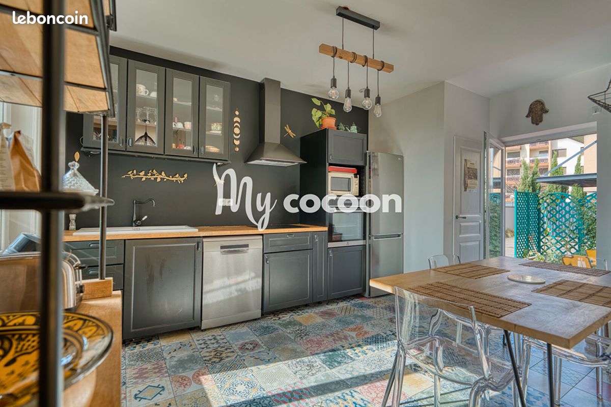 Maison 3 pièces 64 m² · à Bron · 64 m² · 350 000 €