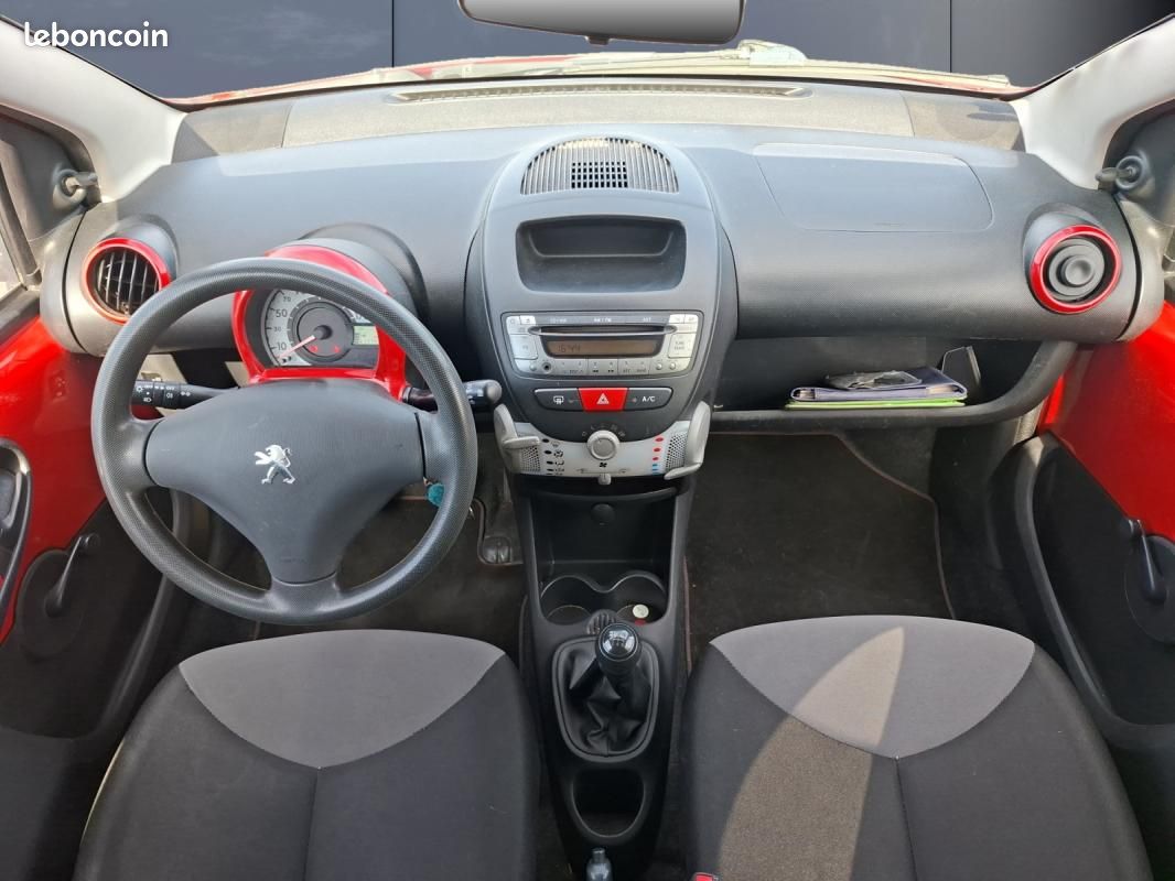 Peugeot 107 1.0 70 ch Serie-64 /Entretien complet (image 15)