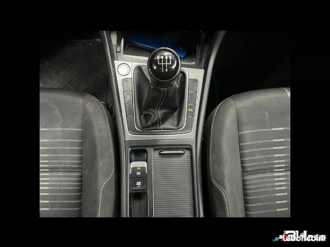 Volkswagen Golf 7 (5 portes) VII 1.6 TDI 105ch BlueMotion Technology FAP Lounge BVM5 (image 26)