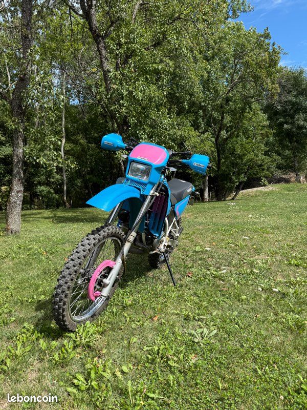 Yamah 125 dtr (image 1)
