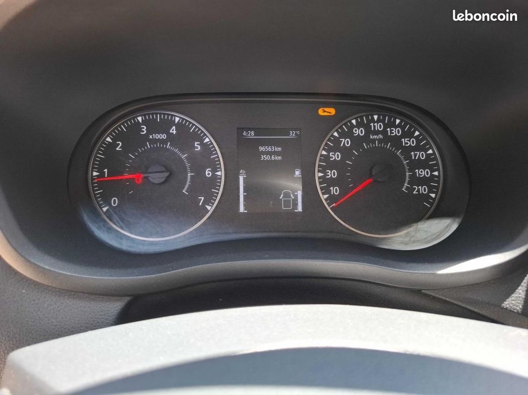 RENAULT MASTER Confort F3500 L2H2 2.3 Energy dCi - 145 fourgon nacelle tronqué K26 KLUBB (image 8)