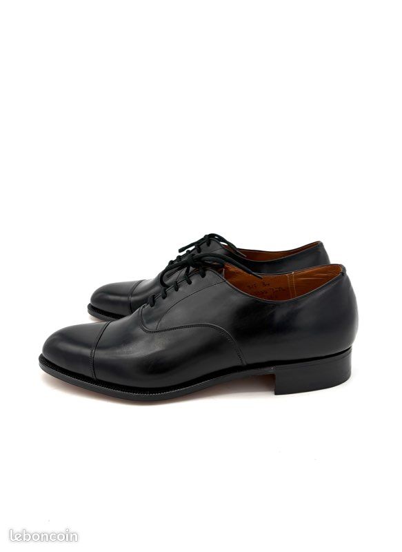 ESCARPIN ELIZABETH STUART P.37 NEUF EUR 55,00 - FR ESCARPIN ELIZABETH STUART P.37 NEUF EUR 55,00 - FR