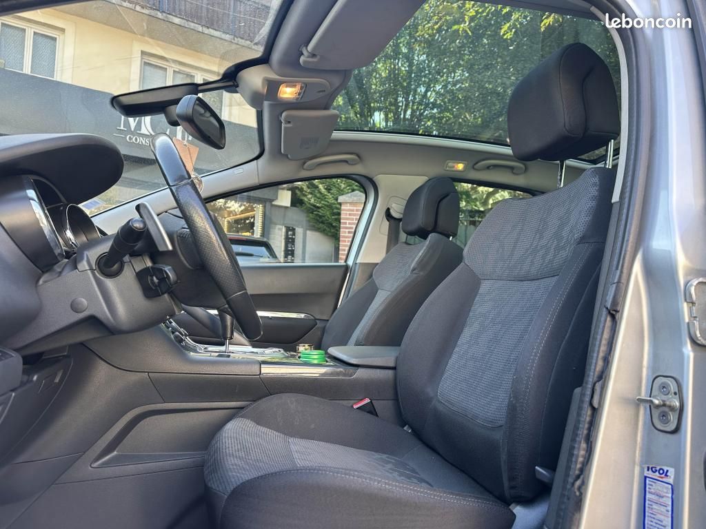 PEUGEOT 3008 1.6 e-HDi FAP - 112 - BV MP6 Allure Toit panoramique (image 13)
