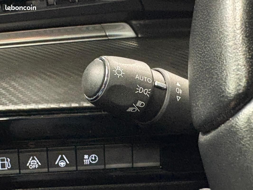 Peugeot 508 SW Allure Pack PHEV 225cv (image 14)