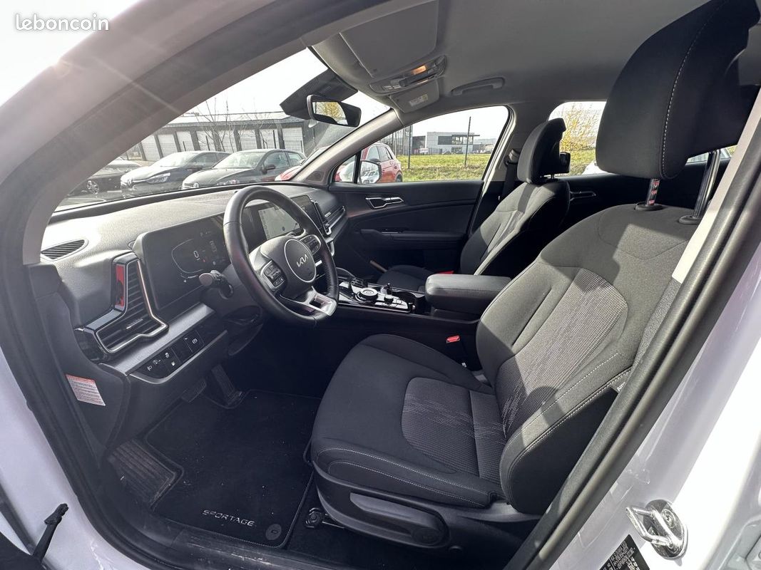 KIA SPORTAGE 4x4 Hybride rechargeable PHEV 1.6 T-GDI - 265ch Active (image 15)