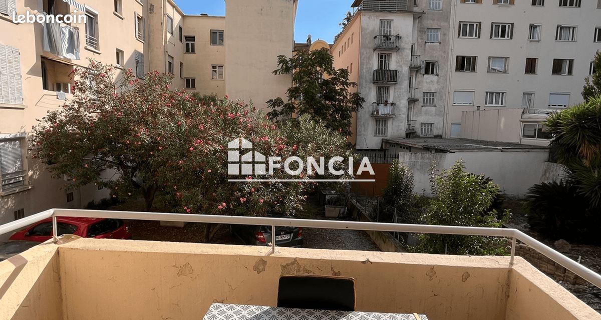 Appartement 5 pièces 74 m² · à Nice · 74 m² · 320 000 €