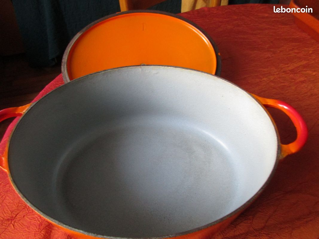 Cocotte Ovale Le Creuset Fonte émaillée Orange Volcanique - Modèle BC - Occasion