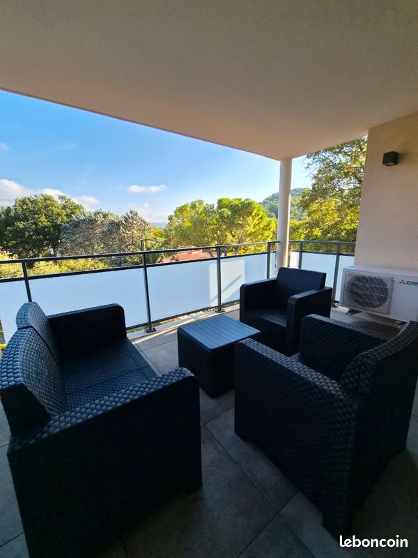 Appartement 2 pièces 42 m² · à Auriol · 42 m² · 235 000 €