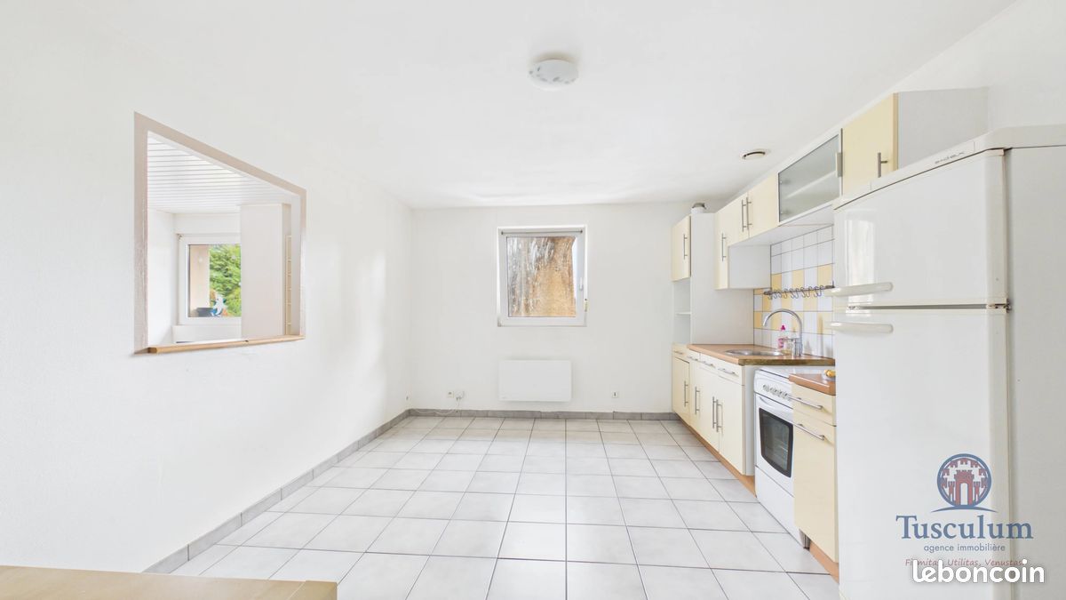 Parking 2 pièces 51 m² · à Knutange · 51 m² · 89 000 €