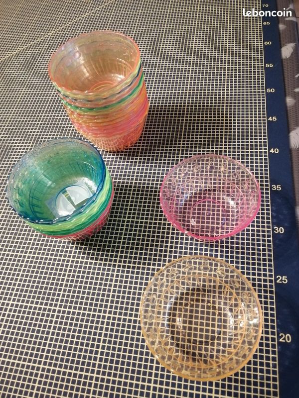 22 coupelles plastique neuves (image 1)