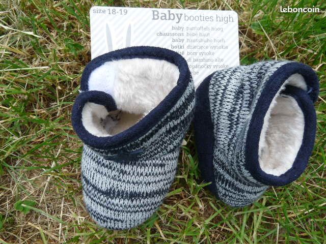 Chaussons fourrés taille 18/19 (image 1)