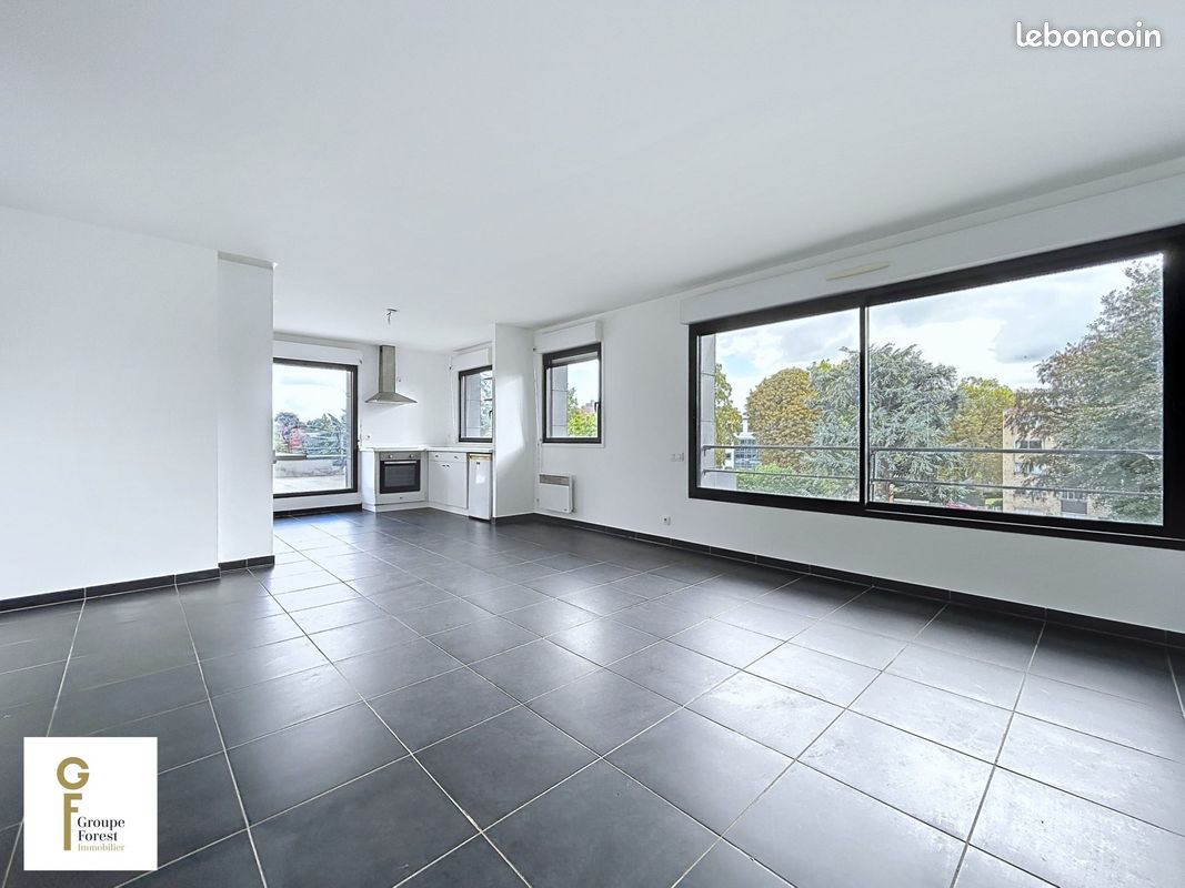 Appartement 3 pièces 81 m² · à Croix · 81 m² · 1 380 €/mois