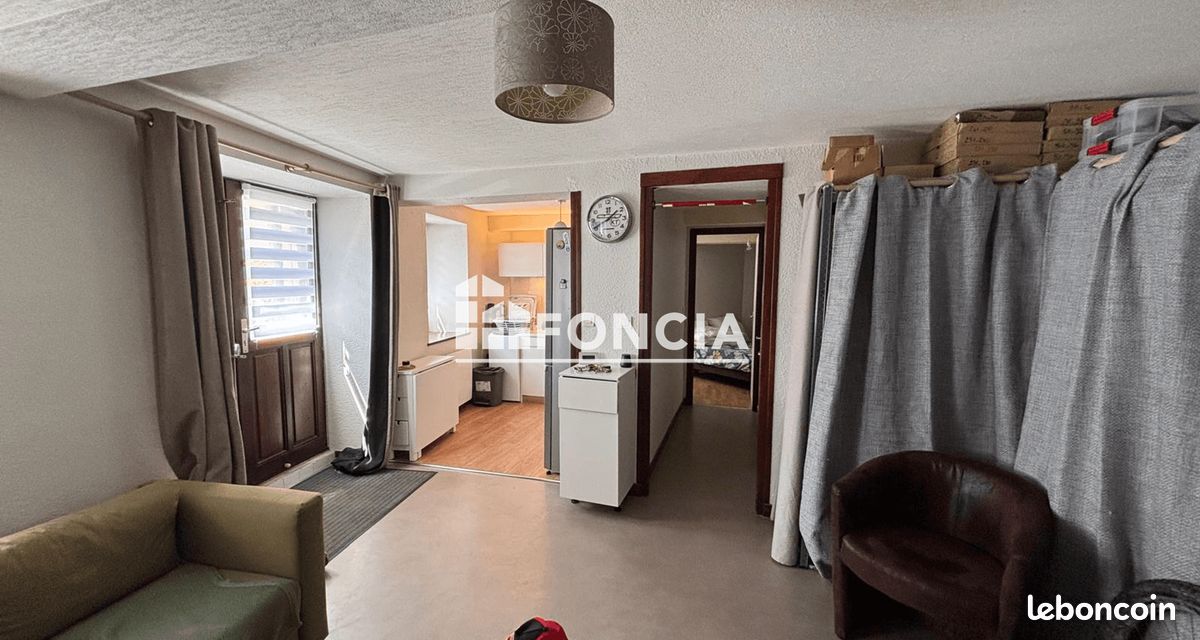 Appartement 2 pièces 44 m² · à Rontalon · 44 m² · 450 €