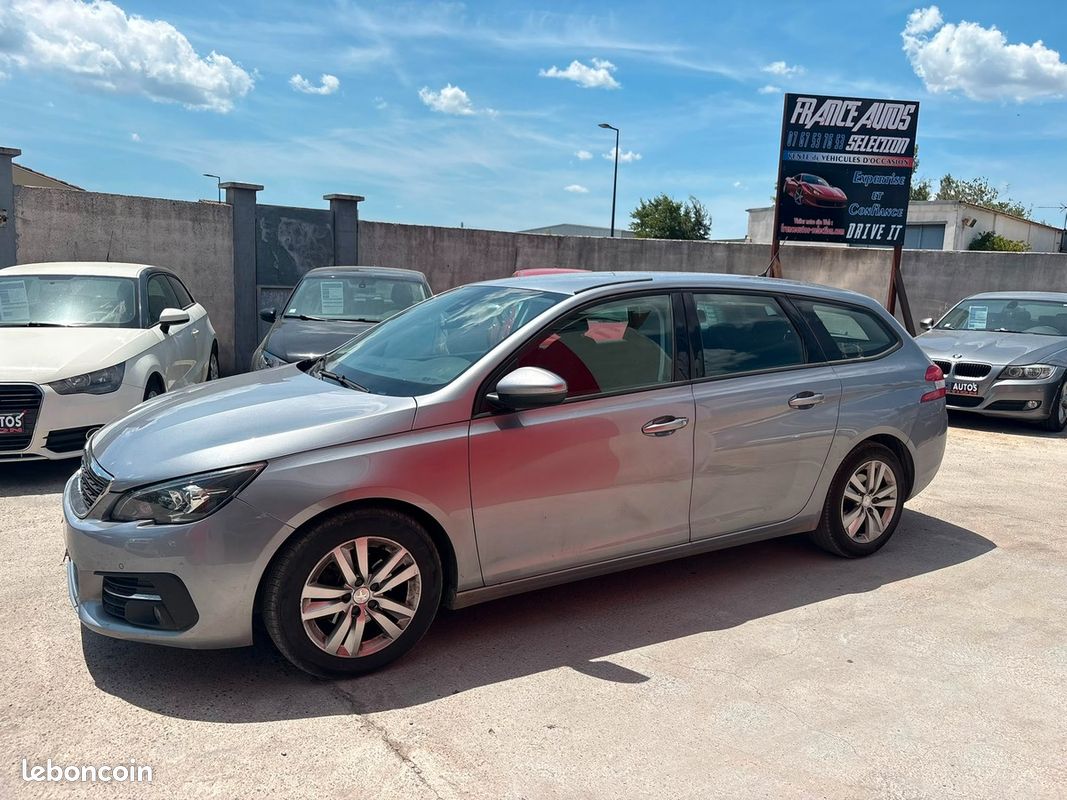 Peugeot 308 SW 1.5L BLUE HDI DIESEL 131 CHV BOITE AUTOMATIQUE | ENTIÈREMENT RÉVISÉE & GARANTIE (image 4)