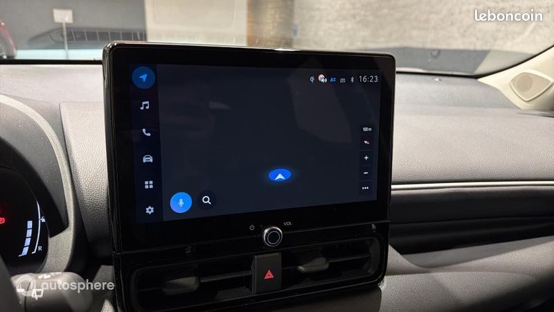 Toyota Yaris 116h Design 5p MY26 (image 18)