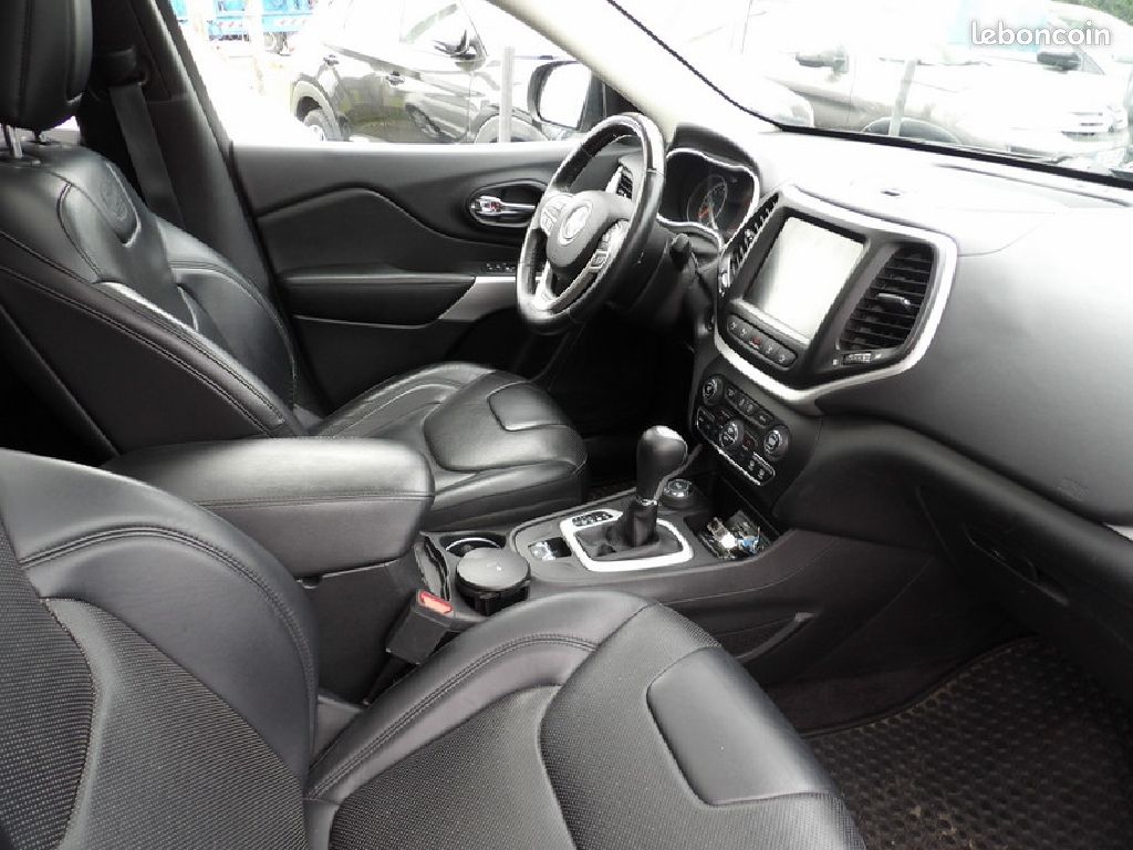 Jeep Cherokee 2.2L Multijet SetS 200 Active Drive I BVA Overland (image 3)