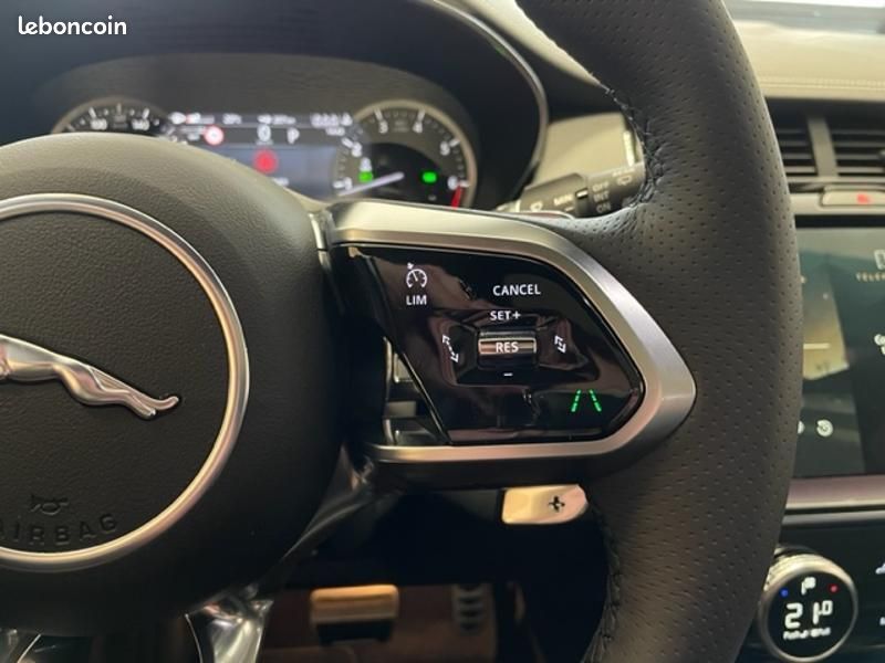 Jaguar E-Pace P200 FlexFuel MHEV 200ch R-Dynamic S (image 22)