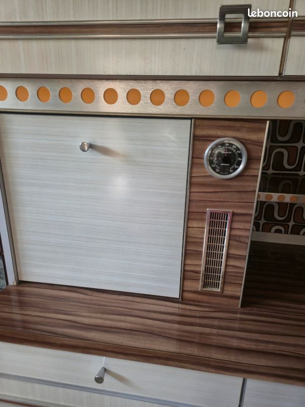 🟠 Buffet de cuisine vintage années 70 – Formica et chrome (image 3)
