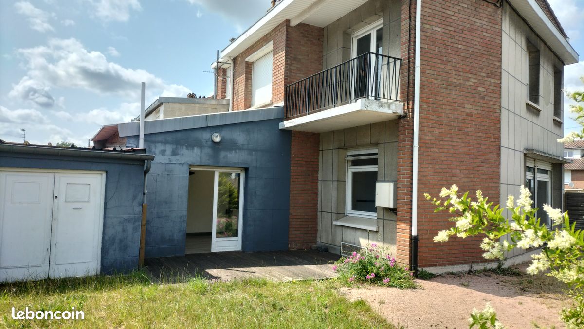 Maison 6 pièces 118 m² · à Bailleul · 118 m² · 185 000 €