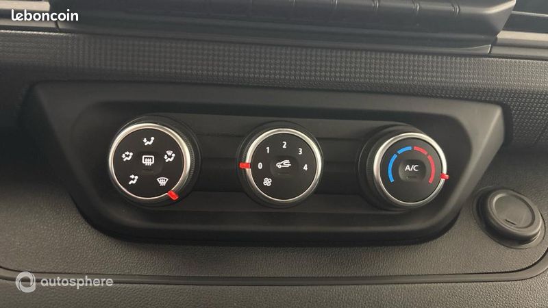 Renault Trafic Véhicule utilitaire ou Société L1H1 3T 2.0 Blue dCi 130ch Confort E6E (image 28)