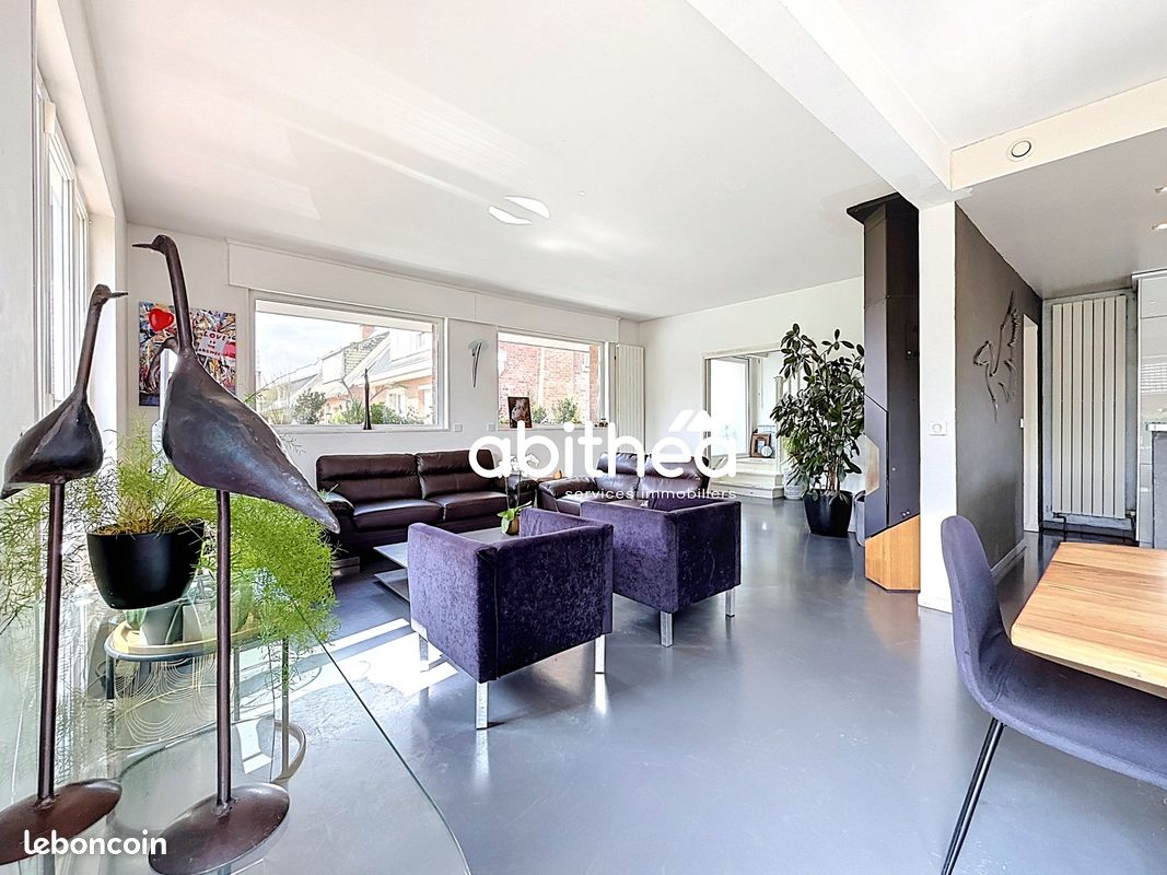 Maison 10 pièces 195 m² · à Wattignies · 195 m² · 599 900 €