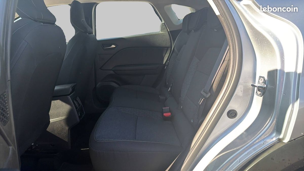 Renault captur tce 140 21 business (image 6)