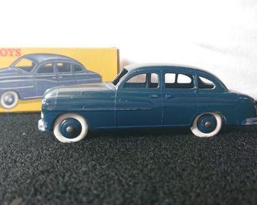 Dinky Toys France 24 X Ford Vedette 54 Bleu Marine Bon Etat Sans Boite