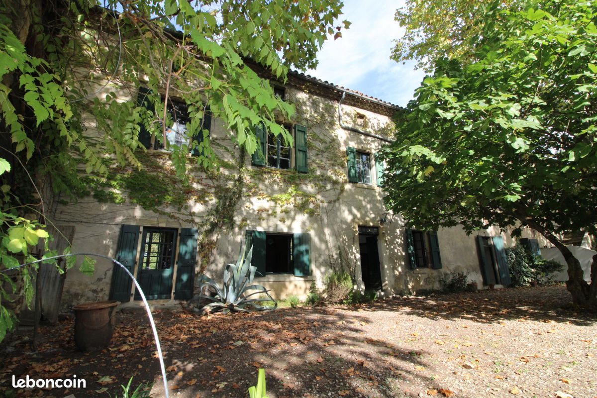 Maison 9 pièces 210 m² · à Saint-Christol-lez-Alès · 210 m² · 265 000 €