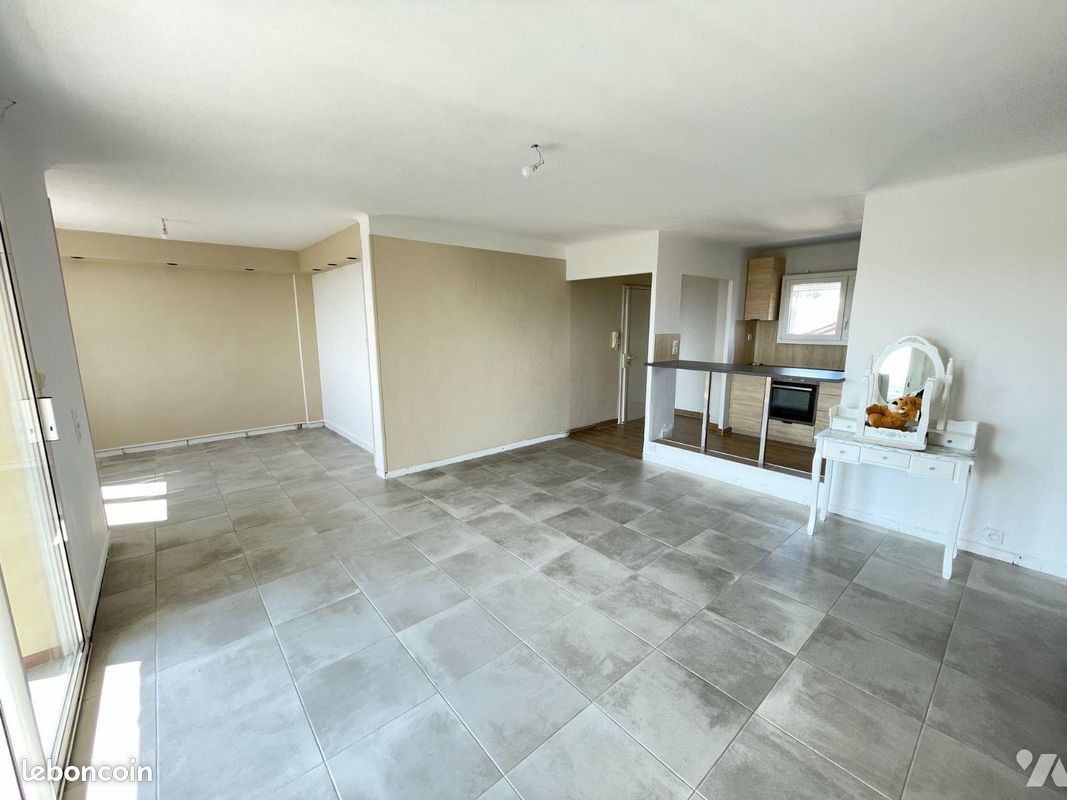 Appartement 4 pièces 79 m² · à Manosque · 79 m² · 137 800 €