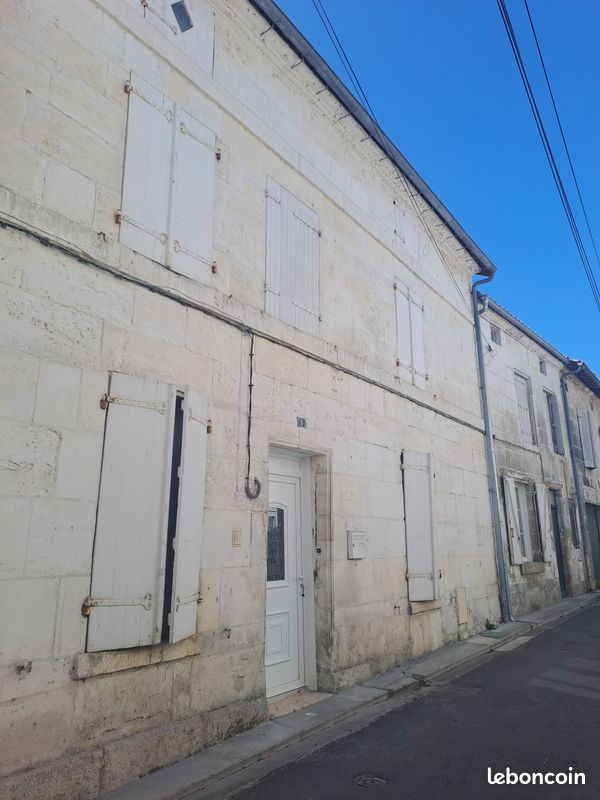 Maison 3 pièces 59 m² · à Châteauneuf-sur-Charente · 59 m² · 470 €/mois