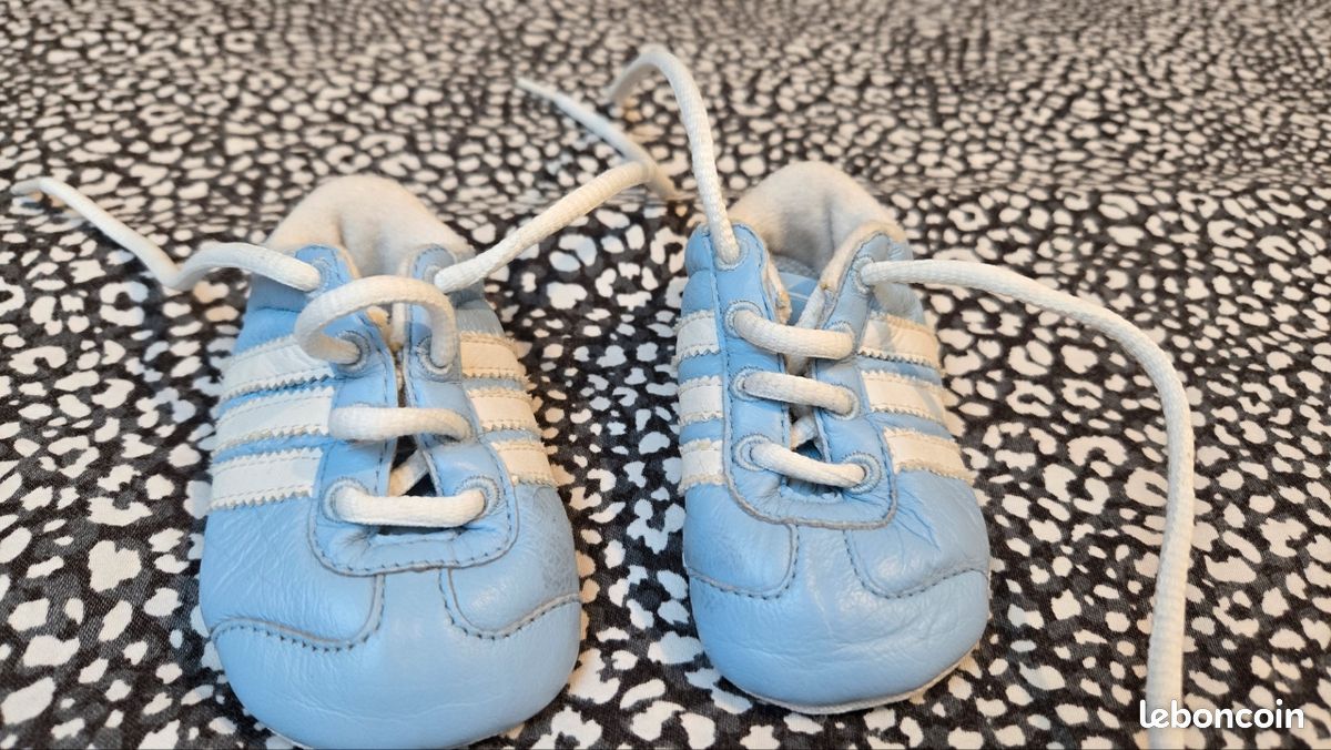 Chaussures naissances Adidas (image 1)