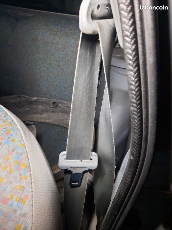 Ceinture De Sécurité Arrière Gauche Pour Renault Twingo 1 - Réf. 500554 AC24 Occasion