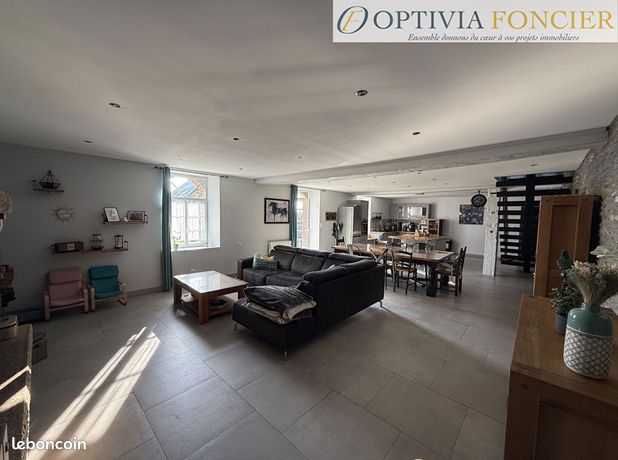 Longère 9 pièces 220 m²