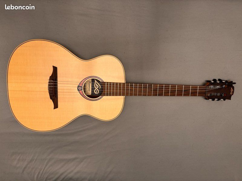 Guitare Lag Tramontane TN70A nylon avec capodastre (image 1)
