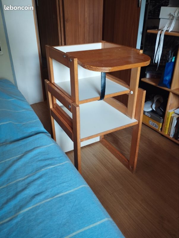Chaise haute bébé et enfant (image 1)