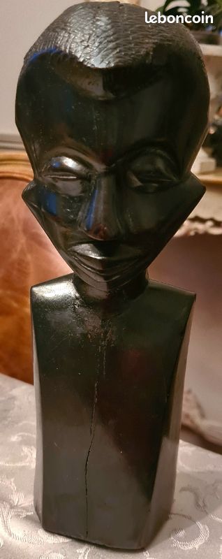 Statue africaine XXeme en ébène (image 2)