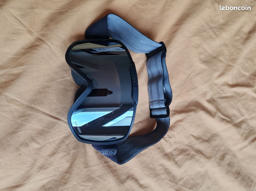 LOT : Casque de ski Salomon enfant 53 cm/56 cm (Taille M) + Masque de ski Wedzee beau temps (image 11)