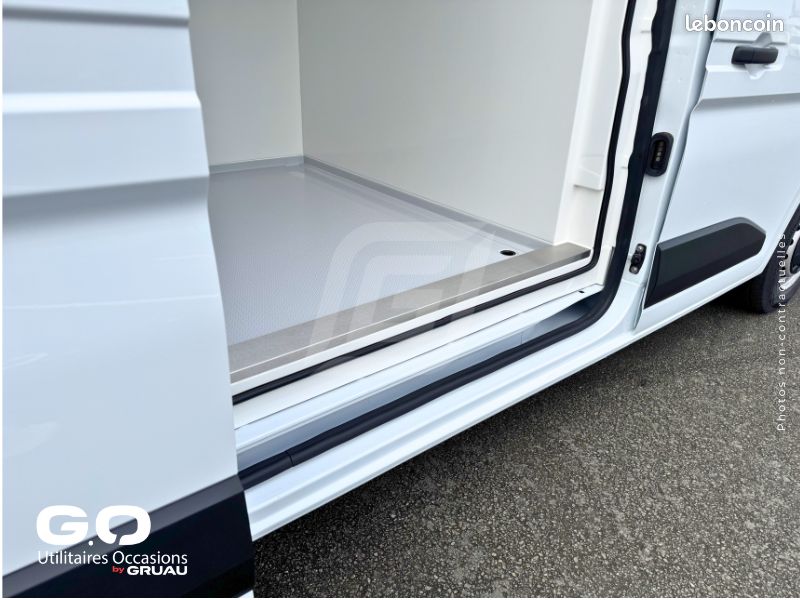 Nissan Interstar (2026) Fourgon Frigorifique Isotherme 7m³ (FRCX) L2H2 2.0 Blue dCi 130ch - Boîte Manuelle (BVM6) - Véhicule frigo isotherme Gruau ❄️ à partir de 779/mois (image 5)