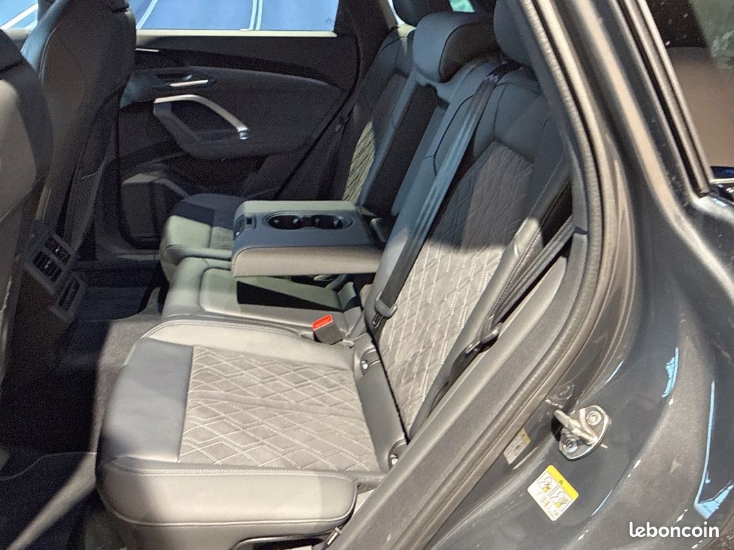 AUDI Q5 TFSI 204 ch Hybride S tronic 7 Quattro S line (image 20)