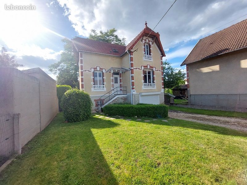 Maison 5 pièces 84 m² · à Vierzon · 84 m² · 120 000 €