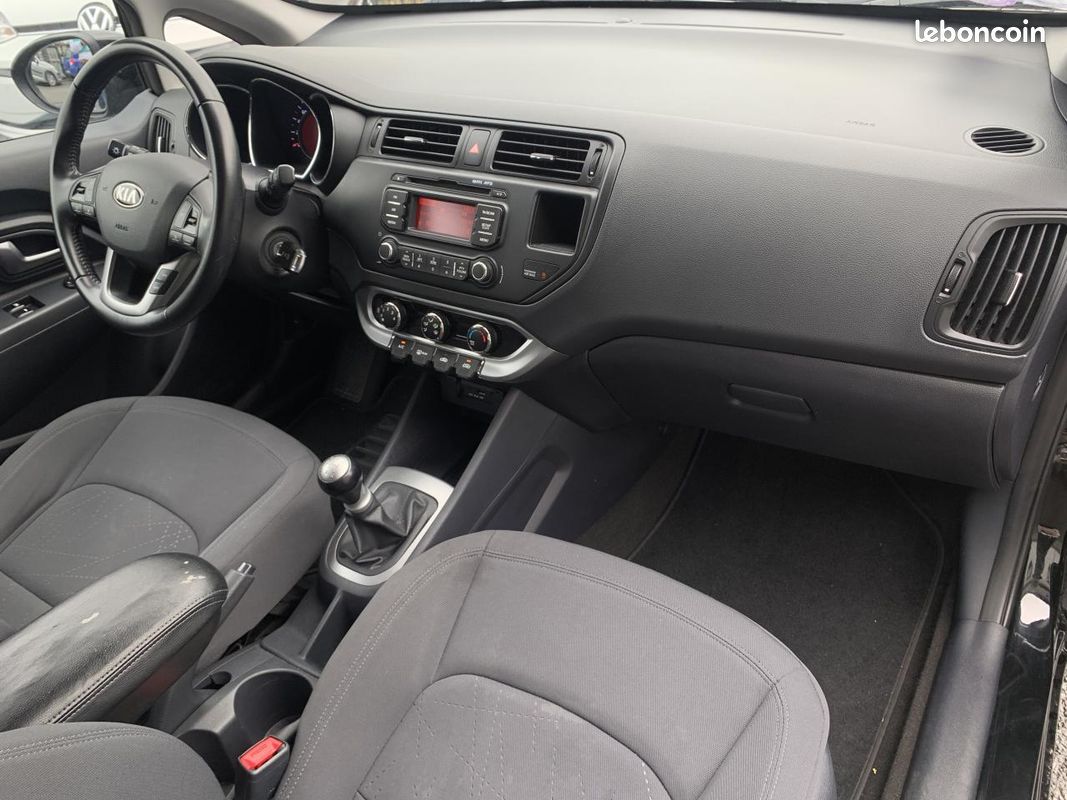 KIA RIO 1.2i 85 CH Style (image 16)