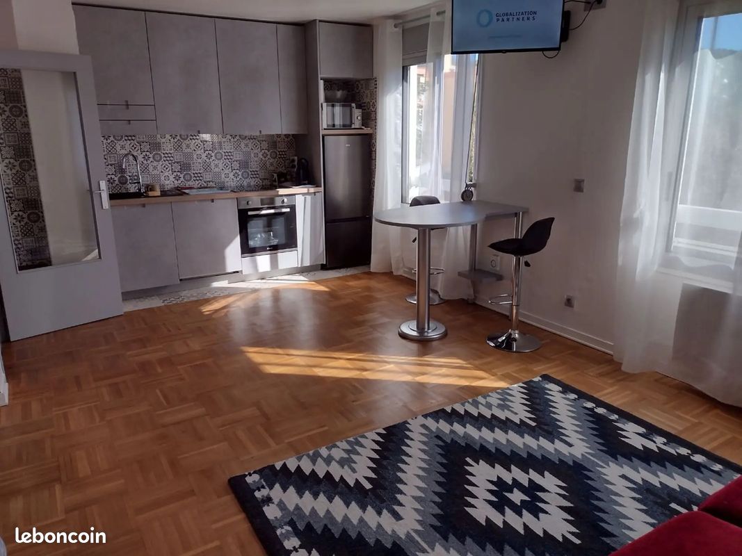 Appartement 1 pièce 32 m² · à Tassin-la-Demi-Lune · 32 m² · 750 €/mois