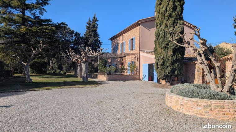 Propriété 7 pièces 250 m²