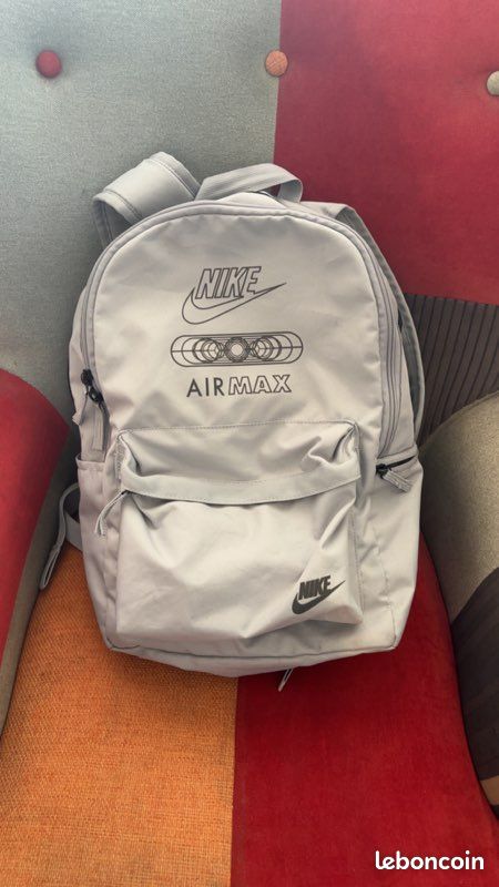 Sac à dos pour les cours Nike (image 2)