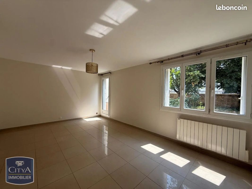 Appartement 3 pièces 71 m² · à Dijon · 71,3 m² · 856 €
