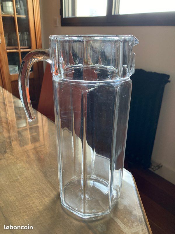 Pichet Jus Grande Capacité Pichet En Verre Borosilicate 2L – Avec Anse Et Couvercle – Résistant Chaleur – Idéal Pour Thé Glacé, Jus, Eau Infusée, Lait