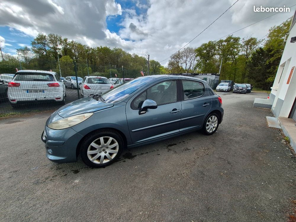 PEUGEOT 207 (5 PORTES) 1.6 HDi 90CV EXECUTIVE PACK (image 4)